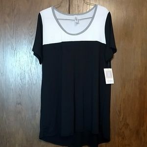 NWT Lularoe Classic T size L